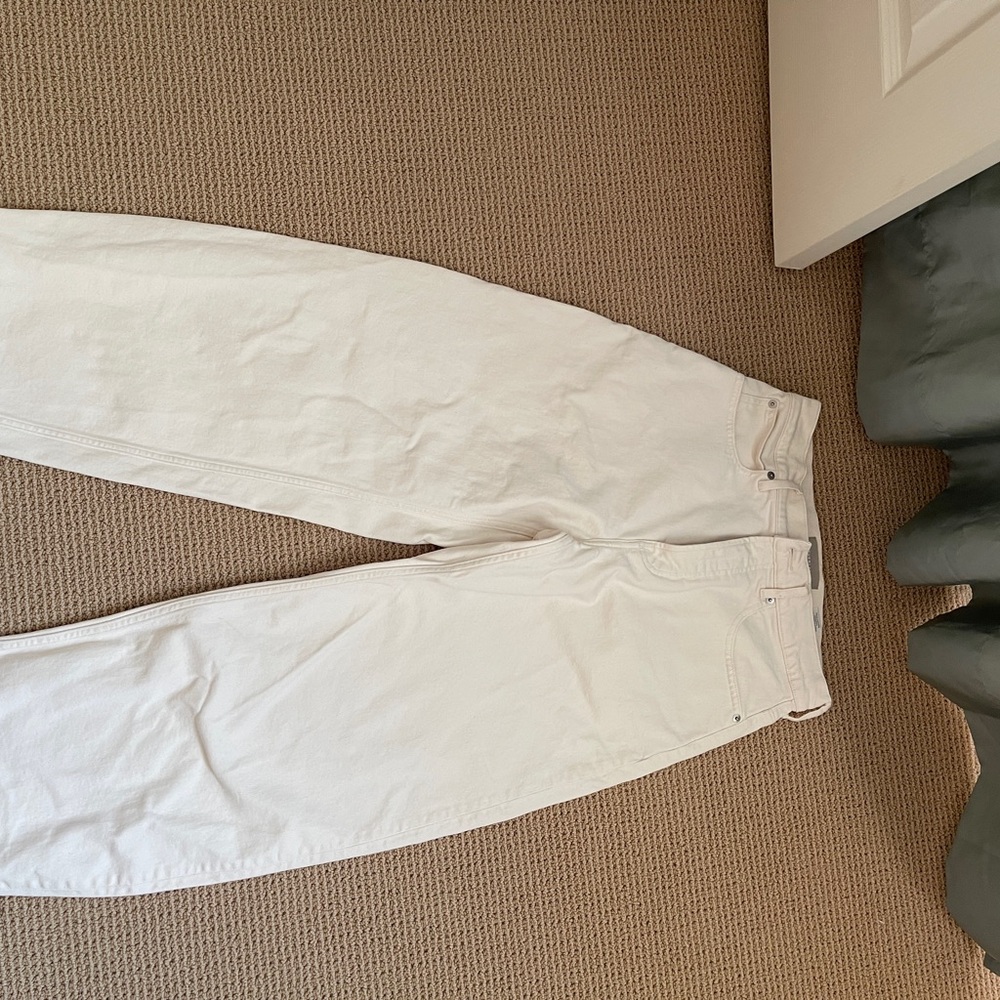 Everlane Cream Curve Jeans